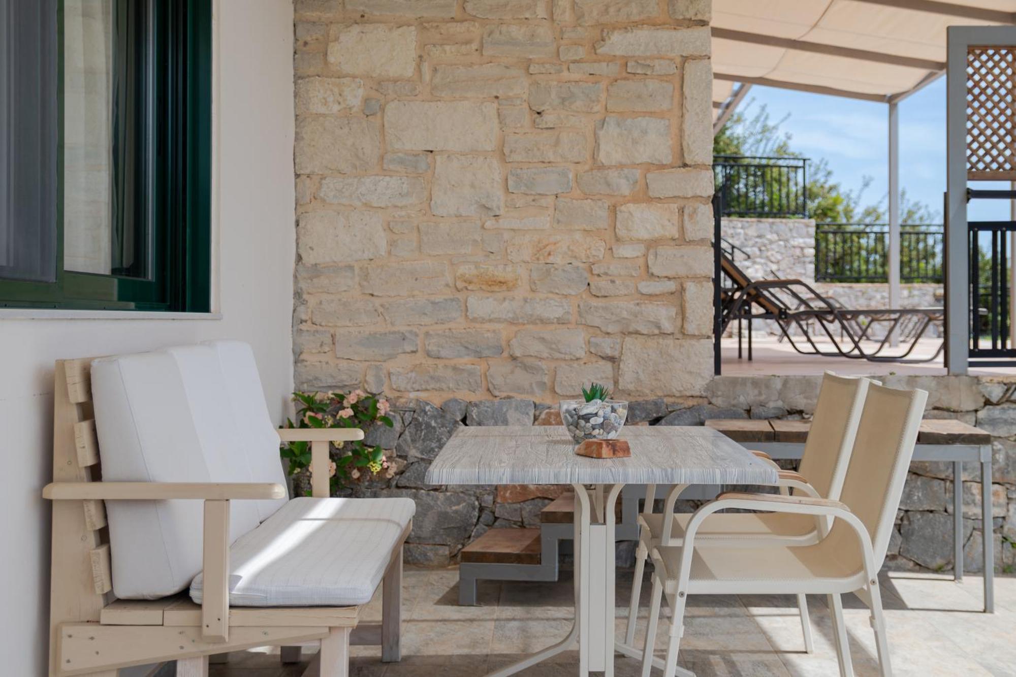 Souda Bay Loggia Villa Sellía Eksteriør billede